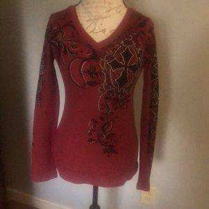 V-neck long sleeve top